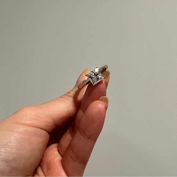 NEW Diamonique Sterling Silver Princess Engagement Ring - Picture 7 of 7